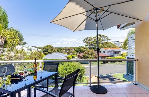 Shoal Bay House | Frangipani, 4/30 Leonard Avenue - spacious townhouse