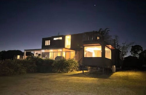River Heads Cabin | Fraser Coast, Eco Container Home + Cabin, Pool, Pet Friendly, Boat Ramp 5min