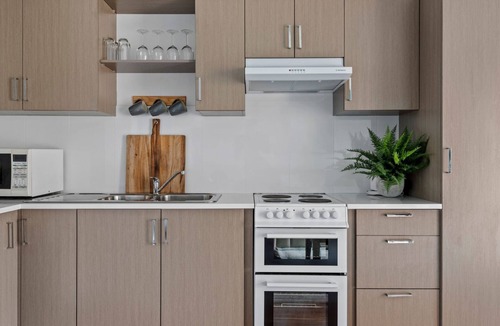 Mollymook Apartment | FREE NIGHT. Pay for 2 stay for 3