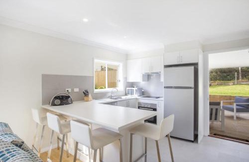 Lake Tabourie House | Free night! Pay for 2 stay for 3