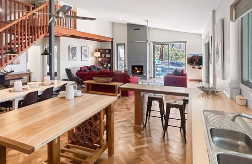 Crackenback House | Frogmouth Hutte 4 bedroom house in bush surrounds