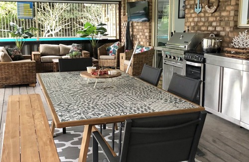 Iluka House | Fully Pet Friendly Home with Pool & Boat Parking