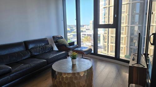 Fortitude Valley Apartment | FV 1BR APT with Rooftop Pool