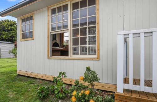 Marengo House | Galbraith Beach Studio 3 - steps from the beach