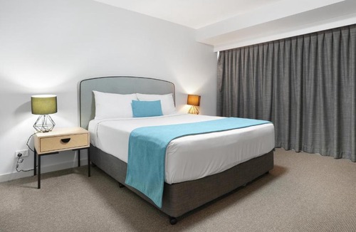 Gladstone Hotel | Gladstone Reef Hotel Motel