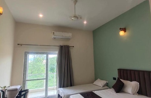 Bullawala Hotel | Glotus Hotel and Restaurant