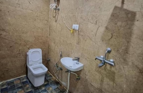 Malpura Hotel | Gokul Hotel