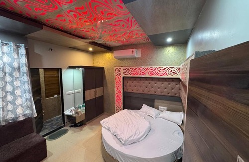 Malpura Hotel | Gokul Hotel