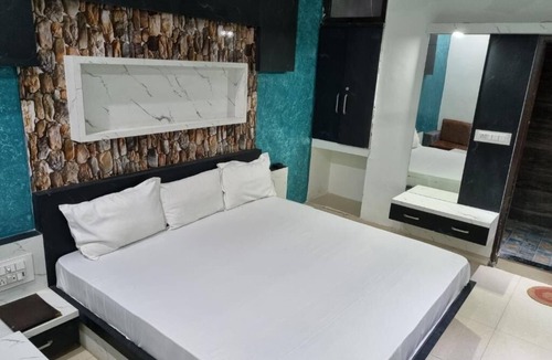 Malpura Hotel | Gokul Hotel
