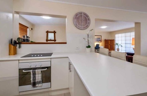 Labrador Apartment | Gold Coast Broadwater Retreat - Sleeps 16