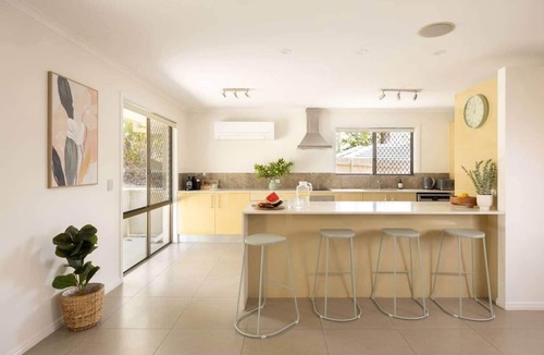 Ashmore House | Gold Coast Oasis, 5BR Family Retreat, Pool