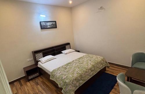 Chikkamagaluru Hotel | Good Earth Swimming Pool Homestay