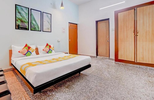 Bhubaneshwar Hotel | Goroomgo Luxury Star Inn Airport