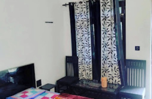 Kausani Hotel | Goroomgo Snow View Guest House Kausani