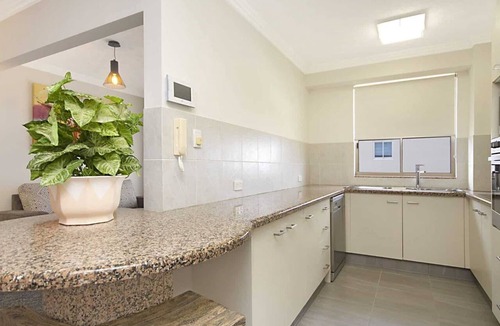 Coolangatta Apartment | Grande Corniche U17 - Panoramic Kirra Hill