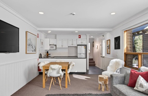 Thredbo Apartment | Granite Peaks 4 - Tranquil Two-Storey Retreat in Woodridge