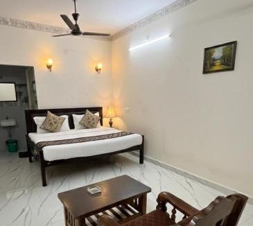 Moratandi Hotel | Gravity Groups AARA Residency - Near Jipmer