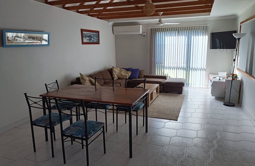 Vincentia Villa | Great value by the beach