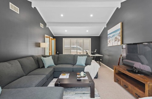 Austinmer House | Greenview Escape Contemporary Coastal Allure