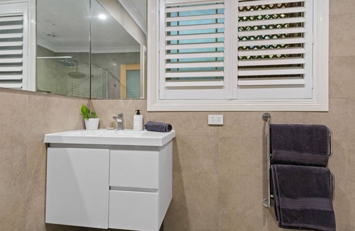 Austinmer House | Greenview Escape Contemporary Coastal Allure