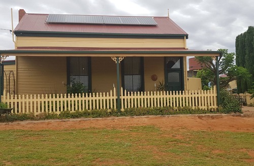 Broken Hill Cottage | Gum Paddock Country Cottage