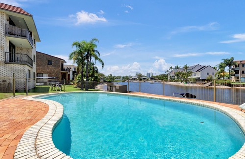 Mooloolaba Apartment | HACIENDA- CANAL VIEWS AND COMFORT