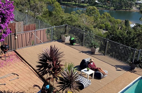 Sutherland House | Half House for Rent