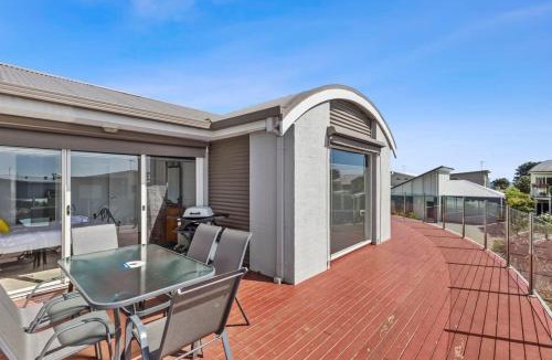 Indented Head House | Half Moon Bay Hideaway 1 min to Foreshore