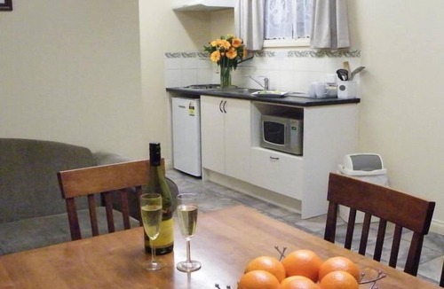 Hamilton House | Hamilton Caravan Park