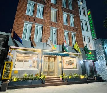 Noida Hotel | Hampton By IC's