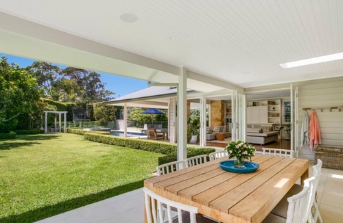 Avalon Beach House | Hamptons Home with pool in Prime North Avalon - Steps to Beach & Cafe