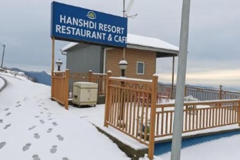 Dhanaulti Hotel | Hansdi Resort Dhanaulti - Stotrak Hotels