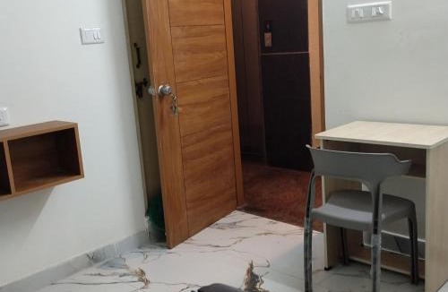Agara Bed & Breakfast | Happy Days Private Rooms With Attached Balcony