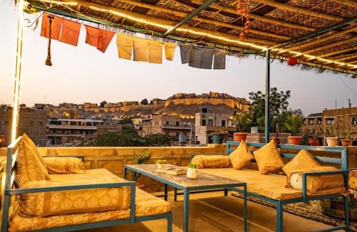 Amar Sagar Pol Hotel | Happy Trails Hostel Jaisalmer