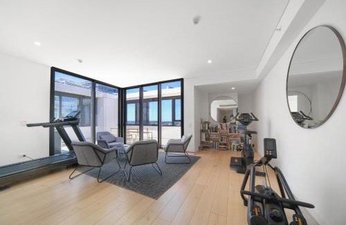 North Sydney Apartment | Harbour Lifestyle Modern 1BR in Prime Spot