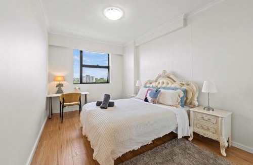 Ultimo Apartment | Harbour Luxe Stay - Pool, Gym and Parking
