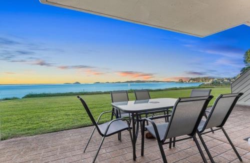 Soldiers Point Apartment | Harbourside Unit 2 7 Soldiers Point Road