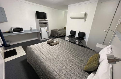 Hatton Vale Hotel | Hatton Vale Motel
