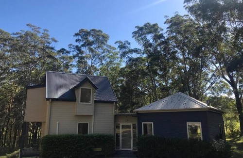 Jaspers Brush House | Haven Retreat