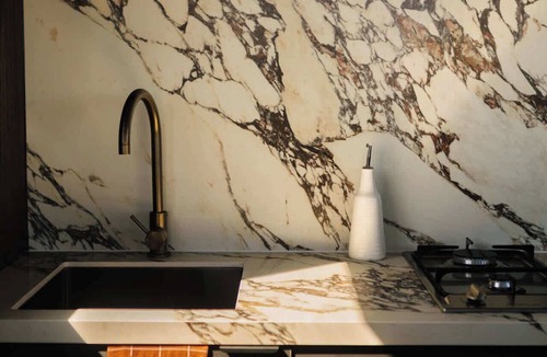Toolleen Apartment | Heathcote Winery Luxury and Stunning Views