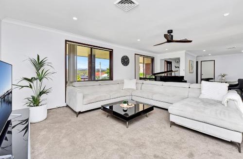 Ellalong House | Helena Grand Estate Hunter Valley