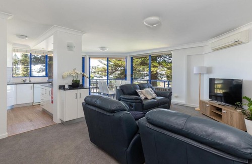 Tuncurry Apartment | Heritage 201