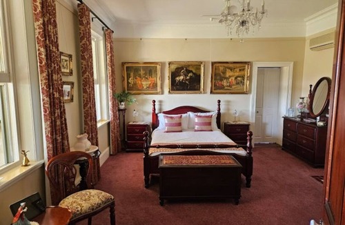 Leconfield Bed & Breakfast | Heritage luxury hotels, views of the Hunter Valley, built in 1872