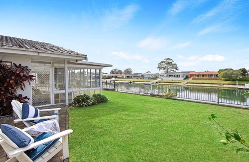 Port Macquarie House | Hibbard Waterfront Escape - 46 Hibbard Dr