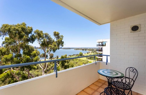 South Perth Apartment | High Tor Apartment 75
