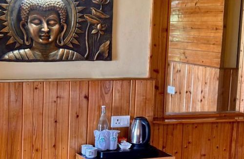 Namchi Hotel | Hillcrest Ravangla - Formerly Changu Che Retreat