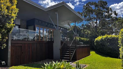 Ocean View Villa | Hilltop Getaway