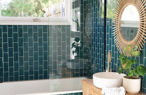 Currumbin Valley House | Hilltop Hideaway - Private Resort with pool, sauna and spa.