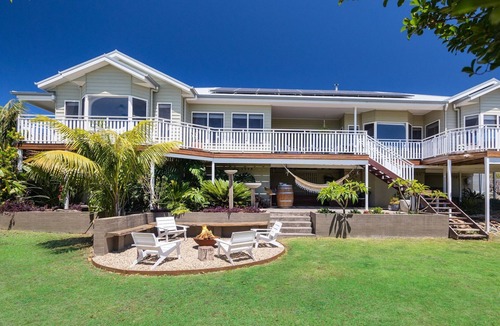 Milton House | Hillview House - A stylish country escape with breathtaking views