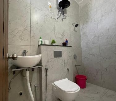 Bullawala Apartment | Hillview